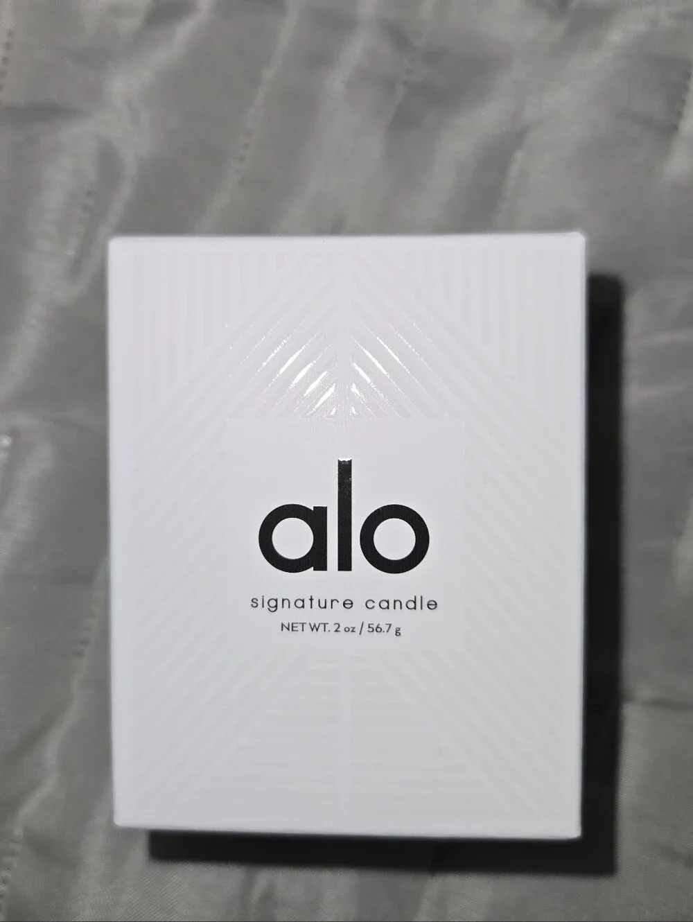 New Alo Sandalwood Wick Signature Candle